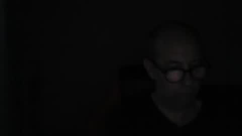 Snapshot of mat11efou chatting on July 6, 2026, 6:32 pm mat11efou online show from July 6, 2026, 6:32 pm