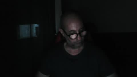 Snapshot of mat11efou chatting on July 18, 2026, 1:43 am mat11efou online show from July 18, 2026, 1:43 am
