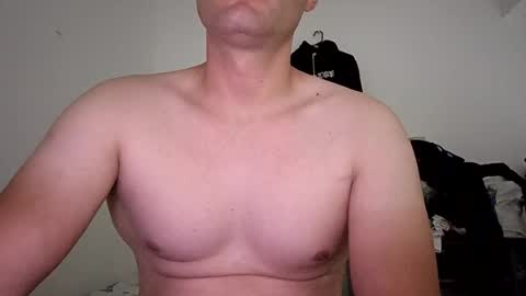 mateo2803 online show from June 28, 2026, 4:18 am
