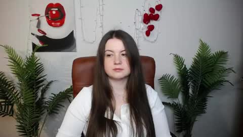 Snapshot of mavkacute chatting on May 17, 2026, 6:15 pm MavkaCute online show from May 17, 2026, 6:15 pm