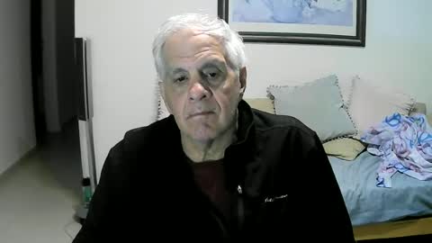Snapshot of max_2017 chatting on July 2, 2026, 3:23 am max_2017 online show from July 2, 2026, 3:23 am