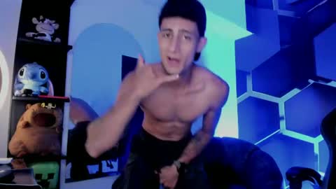 Maximo online show from July 24, 2026, 7:34 pm