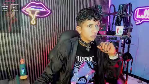 MAXIMO online show from July 5, 2026, 3:45 am