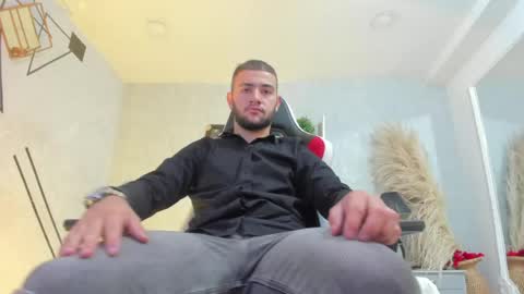 Maximus online show from May 16, 2026, 11:42 am