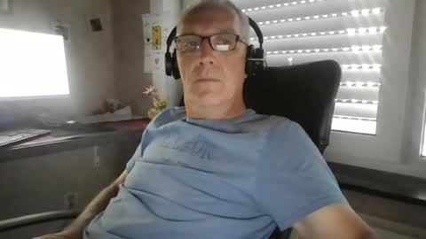 maxou569 online show from June 29, 2026, 9:37 am