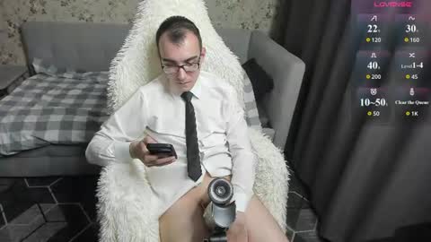 Maxxxtw1nk online show from August 1, 2026, 4:17 pm