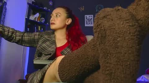 Megan online show from June 5, 2026, 6:52 am