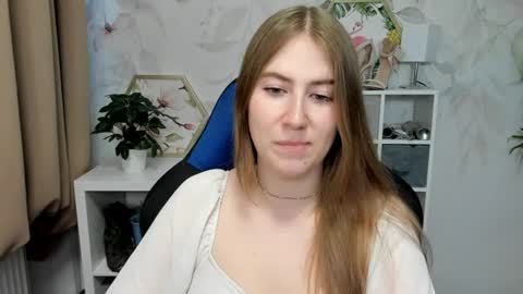 Snapshot of meganx_candy chatting on July 27, 2026, 5:25 am Megan online show from July 27, 2026, 5:25 am