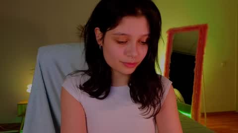 Snapshot of melan1e_ chatting on January 26, 2025, 11:39 pm mel online show from January 26, 2025, 11:39 pm