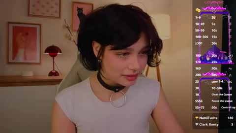 Snapshot of melan1e_ chatting on February 19, 2025, 6:00 pm mel online show from February 19, 2025, 6:00 pm
