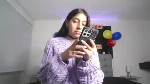 melanny_petite online show from June 21, 2026, 12:30 pm