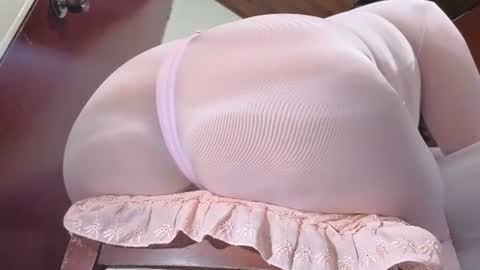 melihotxxx online show from July 18, 2026, 3:44 am