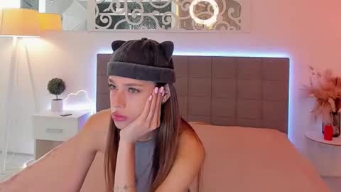 MelissaCrayzy online show from June 9, 2026, 5:30 am
