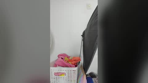 Snapshot of melodymoore_ chatting on July 3, 2026, 7:04 am Melody online show from July 3, 2026, 7:04 am