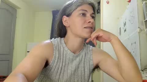 Miss Helena online show from June 19, 2026, 5:28 pm