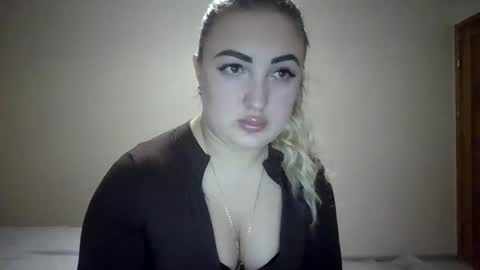 MeriWoulders online show from April 25, 2026, 8:06 pm