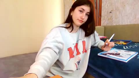 mia_beauti_live online show from April 28, 2026, 12:54 pm