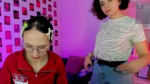 Snapshot of mia_mooon_ chatting on June 23, 2026, 8:45 am mia_mooon_ online show from June 23, 2026, 8:45 am