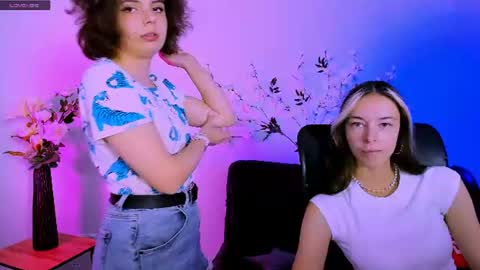 Snapshot of mia_mooon_ chatting on June 24, 2026, 8:24 am mia_mooon_ online show from June 24, 2026, 8:24 am