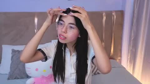 Mia online show from July 9, 2026, 11:58 am