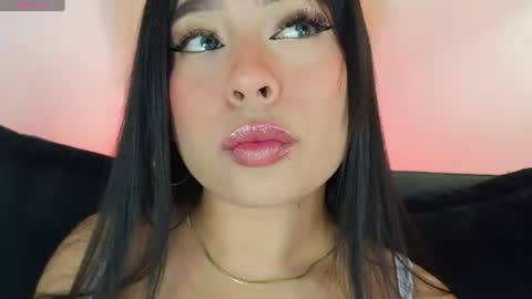 Mia online show from July 16, 2026, 11:00 pm