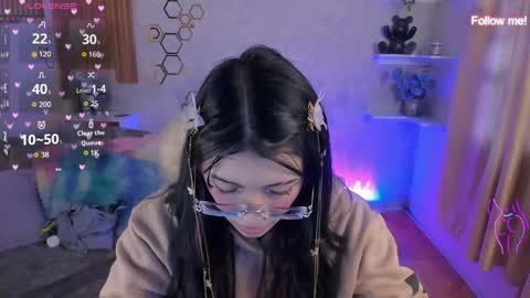 Mia online show from June 2, 2026, 12:07 pm
