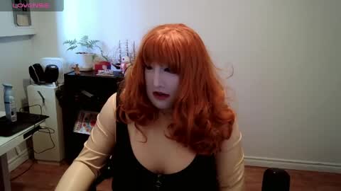 Mia the  Doll online show from May 20, 2026, 9:21 pm