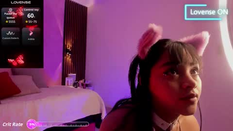 mia_zafir online show from November 23, 2025, 3:39 am