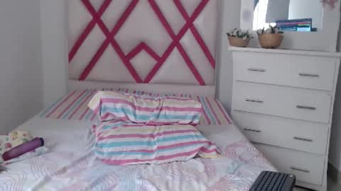 Jessika online show from May 19, 2026, 4:02 pm
