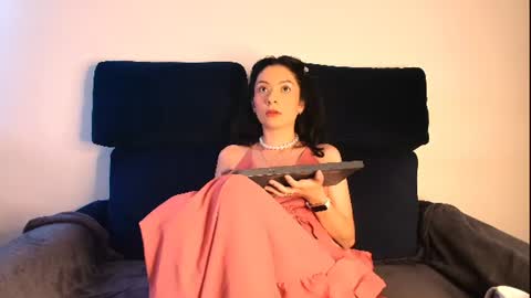 miabeautyxxx online show from July 14, 2026, 12:11 pm