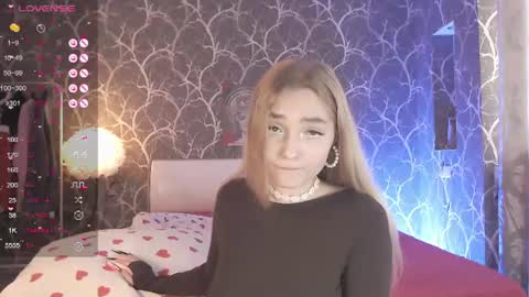 Mia online show from June 14, 2026, 1:46 pm