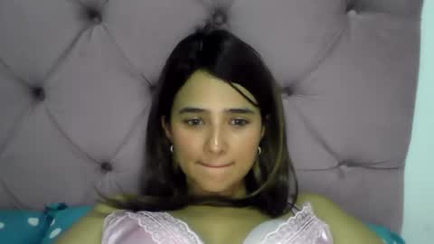 micaelamoreno18 online show from July 25, 2026, 4:54 am