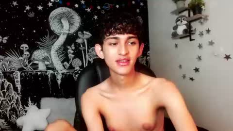 Snapshot of michaelkoiv chatting on July 4, 2026, 11:38 am michaelkoiv online show from July 4, 2026, 11:38 am