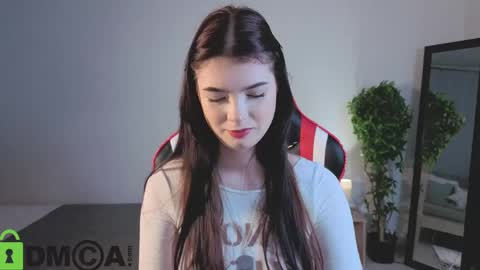 Snapshot of michelle_vasquez chatting on May 16, 2026, 9:13 pm Michelle online show from May 16, 2026, 9:13 pm