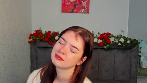 Snapshot of michelle_vasquez chatting on June 23, 2026, 10:41 pm Michelle online show from June 23, 2026, 10:41 pm