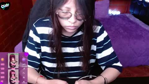 Midori 7u7 online show from May 28, 2026, 4:37 pm