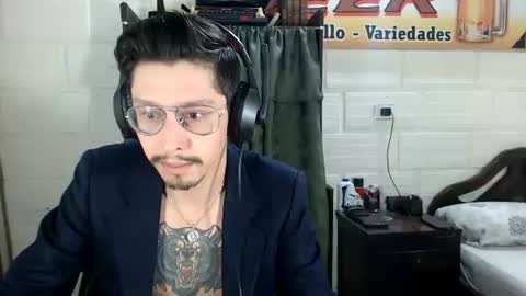 Miguel  Independent Model  online show from June 18, 2026, 11:36 am