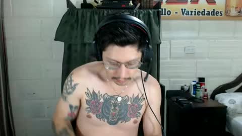 Miguel  Independent Model  online show from June 26, 2026, 11:36 am