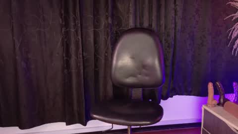 miia_blace online show from June 24, 2026, 4:33 am