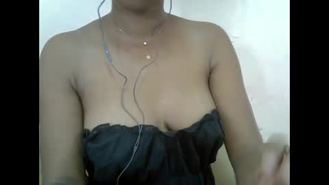 Miichouu online show from May 1, 2026, 9:36 am