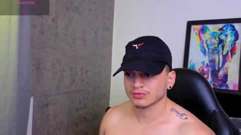 MIKKE online show from June 25, 2026, 2:43 pm