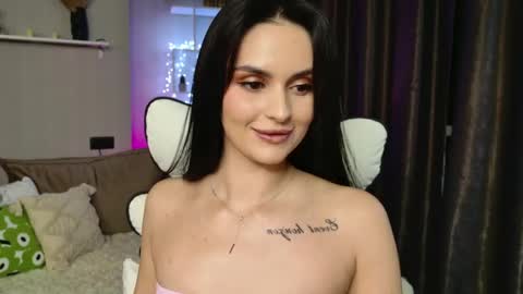 Mila online show from May 16, 2026, 7:34 pm