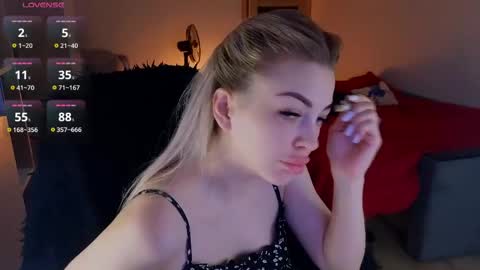 Lana online show from June 7, 2026, 10:46 pm