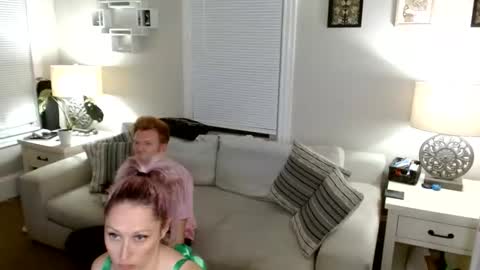 Snapshot of mileyosirisx chatting on April 20, 2026, 1:52 am Austin and Miley online show from April 20, 2026, 1:52 am