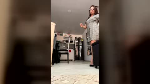 Melissa online show from July 15, 2026, 1:27 pm