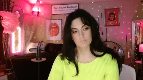 Milf Lacey online show from June 30, 2026, 7:37 pm
