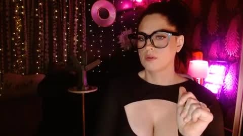 Milf Lacey online show from August 2, 2026, 2:48 pm
