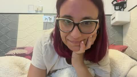 Milf Coder Girl online show from July 31, 2026, 7:02 pm