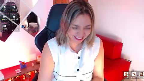 Snapshot of milfsecret69 chatting on July 10, 2026, 10:51 am Sara online show from July 10, 2026, 10:51 am