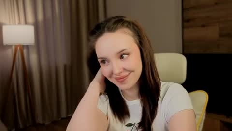 Kira online show from June 17, 2026, 1:56 pm